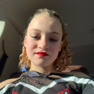 Meet your Posher, Jade